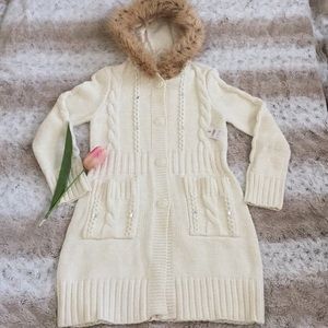 Children’s Place cream cardigan  Size M 7/8